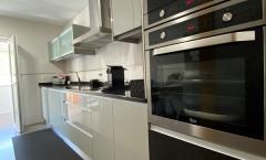 T3 NOVO, localização central, garagem, Guarda