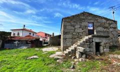 Moradia para reconstrução + terreno venda Guarda